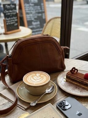 Women's Leather Brown Crossbody Bag - Elegant Everyday Shoulder Bag